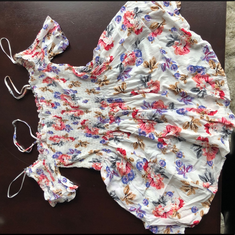 Floral romper size M